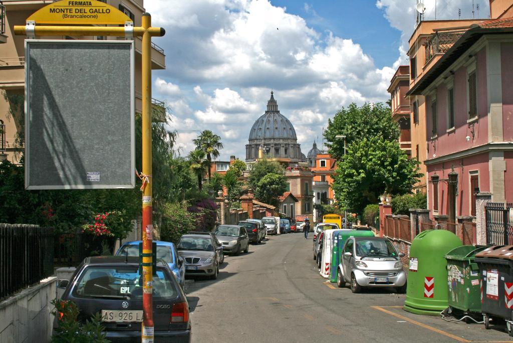Vatican Stemar House Рим Номер фото